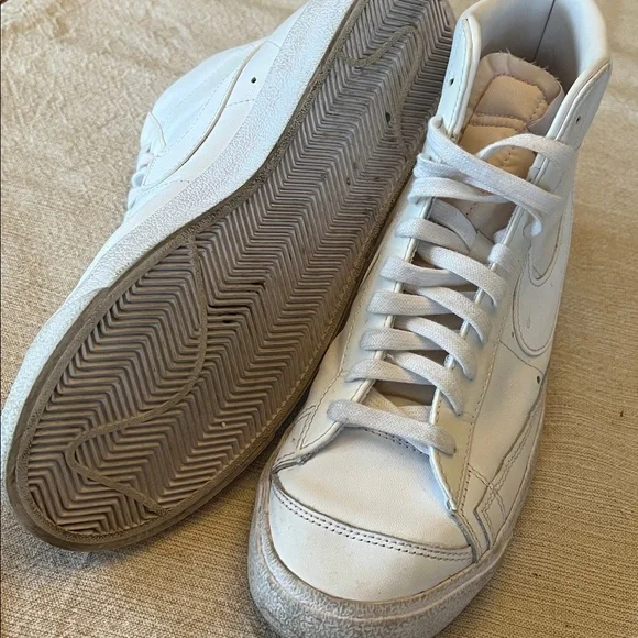 Nike Blazer ‘77 Vintage Mid Triple White - Picture 8 of 11